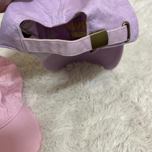 BUNDLE! 3 Hats Assorted - Picture 9 of 11